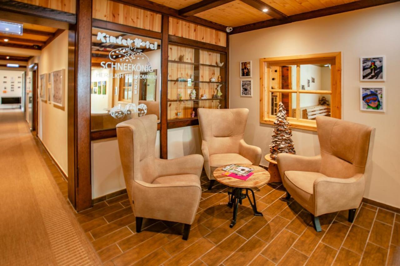Kinderhotel Schneekonig Patergassen エクステリア 写真