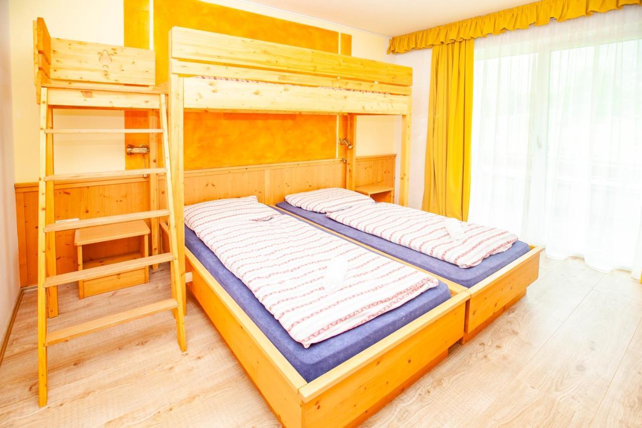 Kinderhotel Schneekonig Patergassen エクステリア 写真