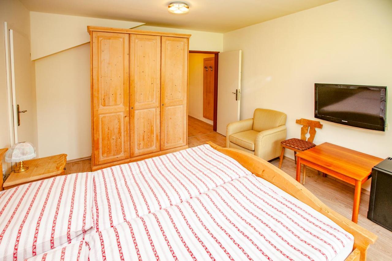 Kinderhotel Schneekonig Patergassen エクステリア 写真